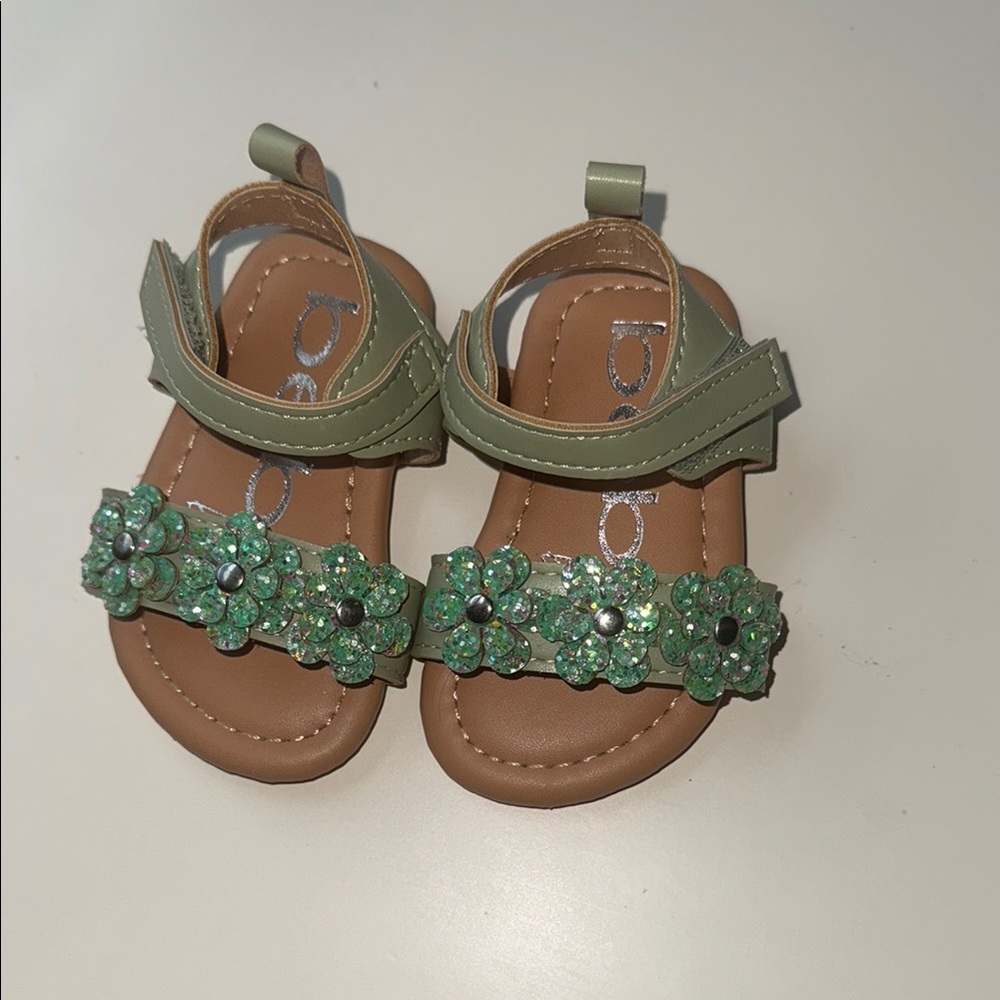 NWOT Bebe Baby Green Floral Sandals